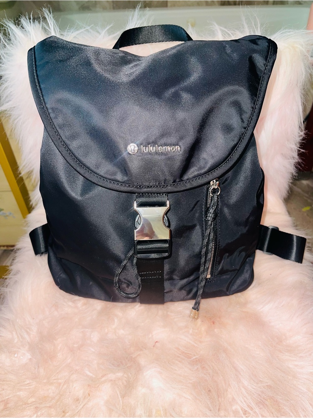 lululemon athletica Black Everyday Backpack - woman’s or men’s bucket style